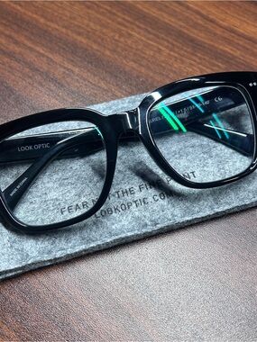 LOOK OPTIC Black Shiny Rectangular Eyeglasses Laurel +1.5